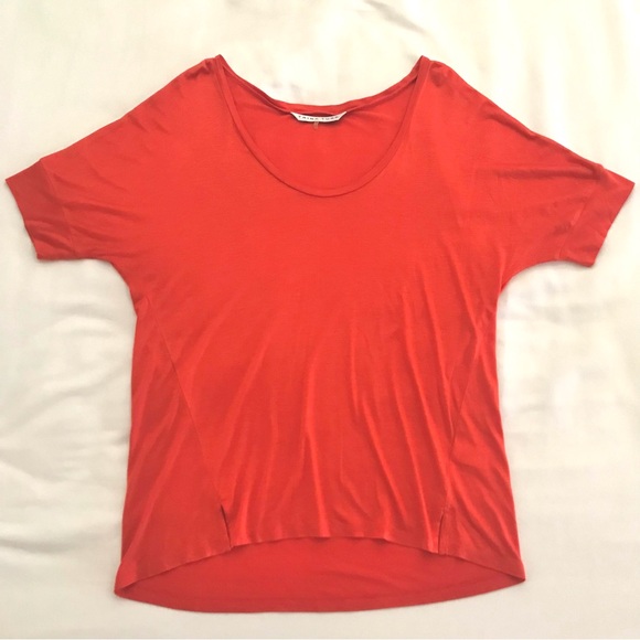 Trina Turk Top ❤️ Blouse Red Small Short Sleeve Slits Loose Fit Paris City Chic - Picture 1 of 9